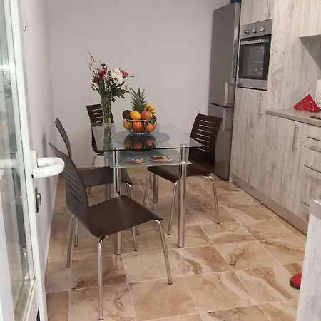 Brigitte House בית נופש חאניה