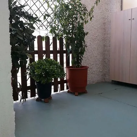 度假居 Brigitte House 干尼亞