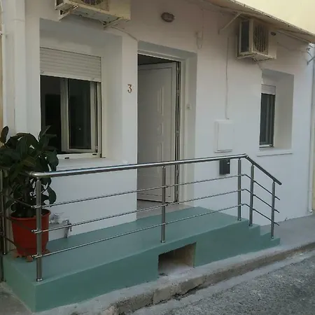 Casa de Férias Brigitte House Chania (Crete)